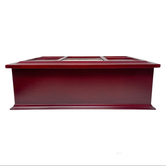 Things Remembered Five Piece Storage Set in a rich Mahogany Wood. - Picture 8 of 14